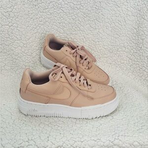Nike Women's Tan Sneakers